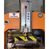 Presse d'atelier hydraulique MECAMAQ Type DE50 cap. env. 50 Tonnes