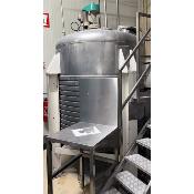 Cuve inox BIONAZ chauffante agitée env. 3850 Litres