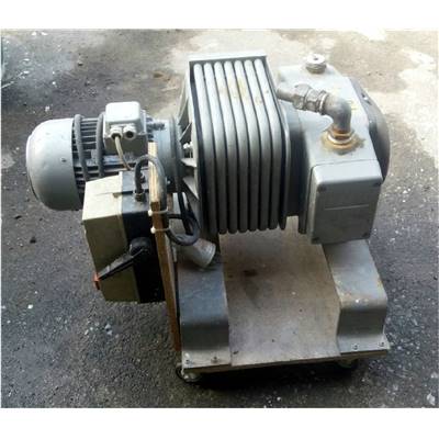 Pompe à vide et surpresseur rotatif à palettes sèches BUSCH env. 63 M3 /H. Type SV 1063 B 001 KQXX